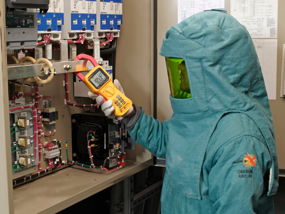 Fluke 355 True RMS 2000 A Clamp Meter