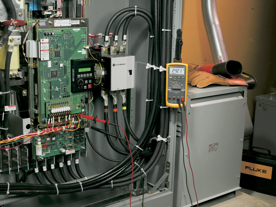 Fluke 87V Industrial Multimeter