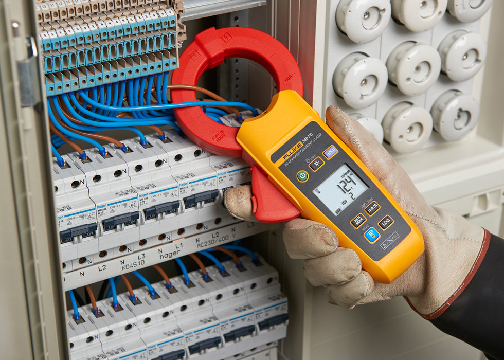 Fluke 369 FC Leakage Current Clamp Meter
