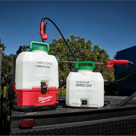 Milwaukee M18™ SWITCH TANK™ 15l chemical sprayer
